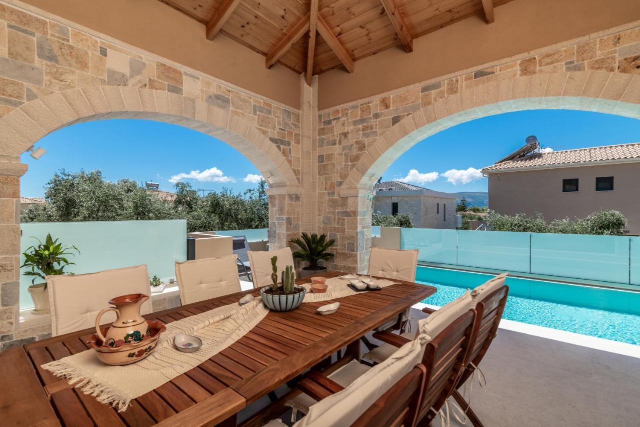 Romanza II Luxury Villa กาลามากี ภายนอก รูปภาพ