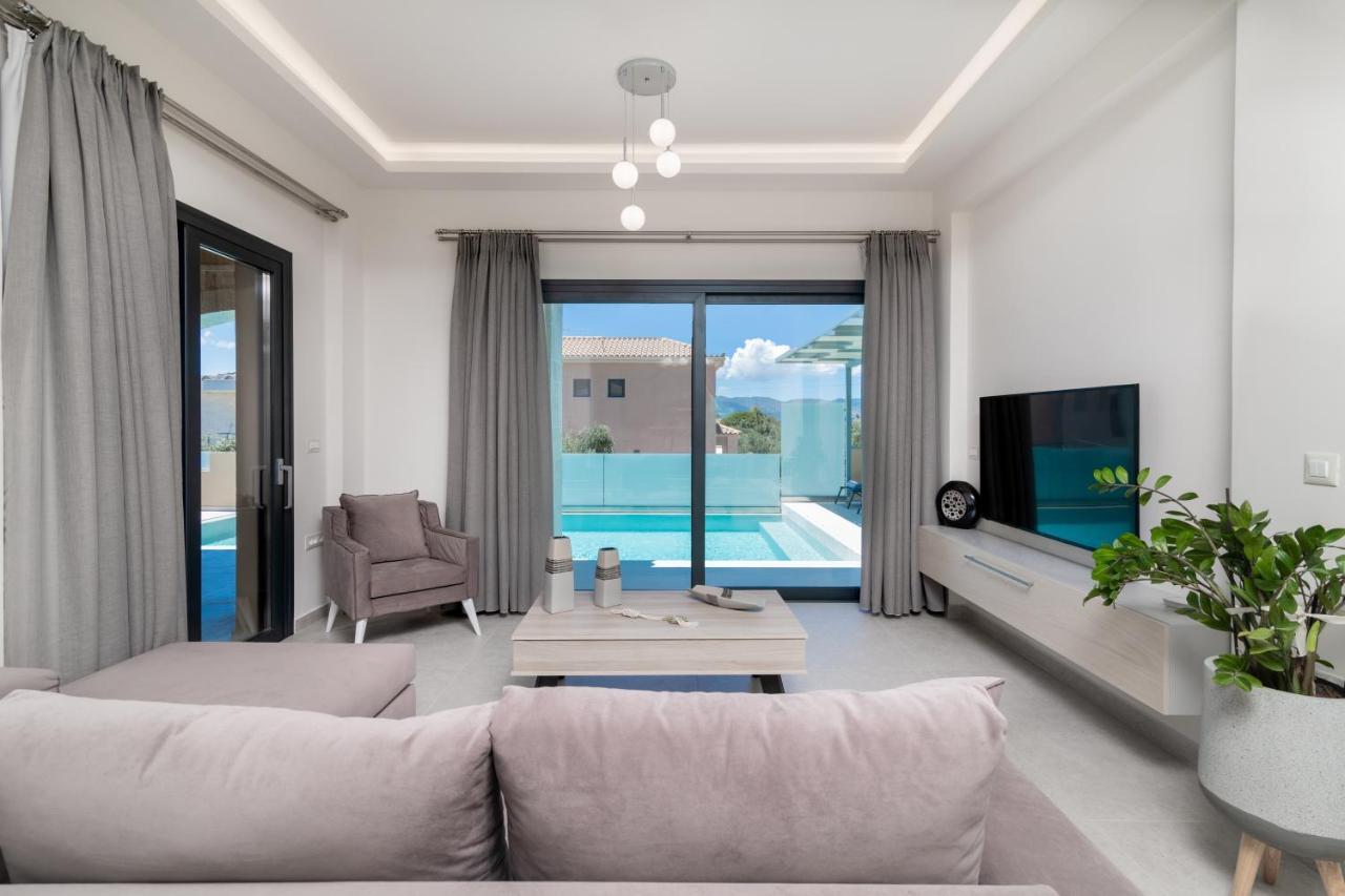 Romanza II Luxury Villa กาลามากี ภายนอก รูปภาพ